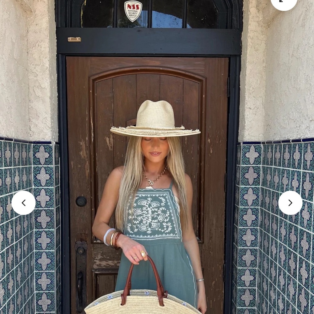 Vestique Cream and Tan Wide-Brim Hat